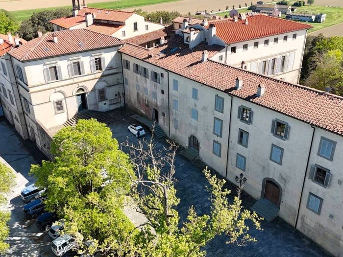 Appartamento quadrilocale in vendita in via del tiglio, Centro, Calcinaia