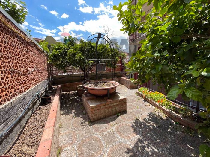 Appartamento quadrilocale in vendita in Via Cutrufelli, Gaggi