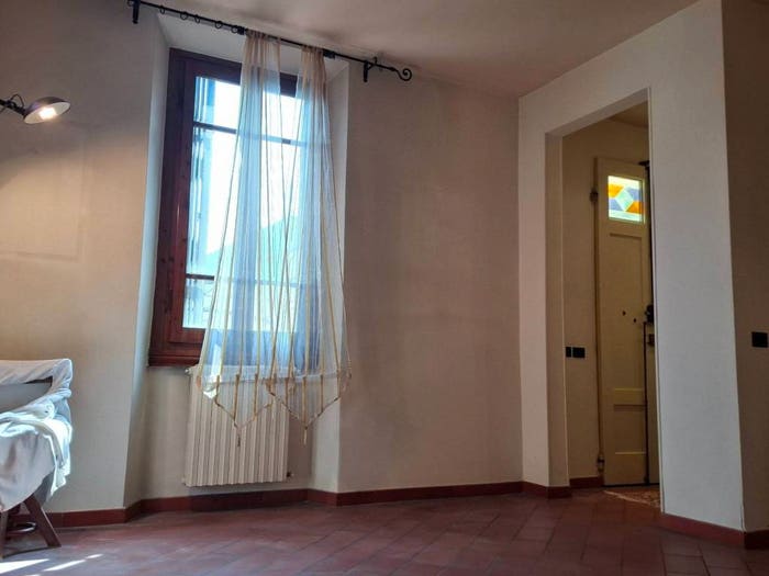 Casa con 6 locali in vendita in Via Pistoiese, Narnali Viaccia, Prato