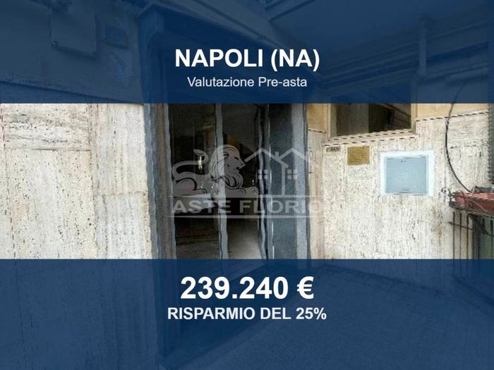 Appartamento con 6 locali in vendita in Via Vincenzo Scala, Vomero Arenella, Napoli