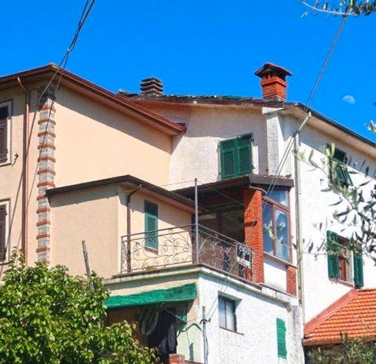 Casa trilocale in vendita in Località Groppo, Tresana