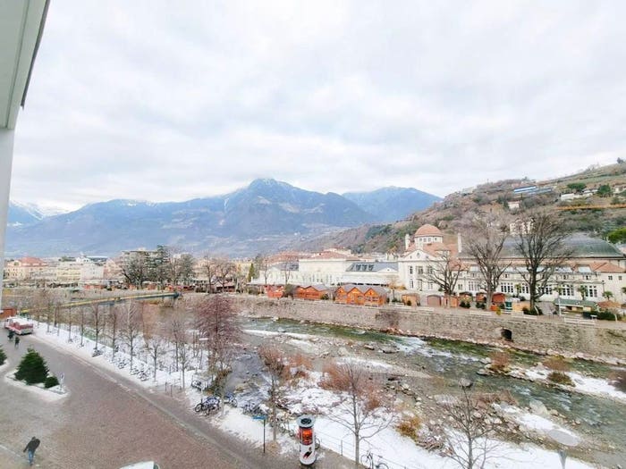 Appartamento trilocale in vendita in Piazza Terme No Number, Centro, Merano