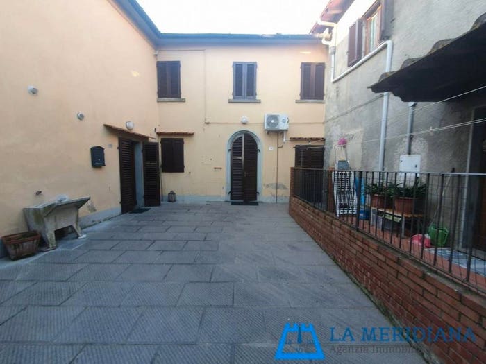 Casa con 6 locali in vendita in San Baronto, Lamporecchio