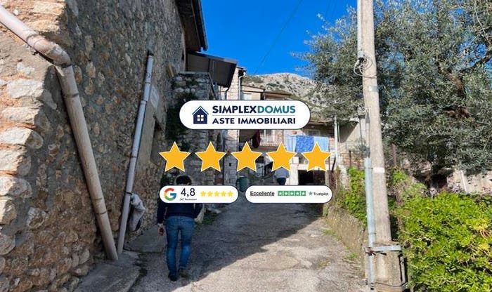 Appartamento con 6 locali in vendita in Via Mantelli, Centro, Vitulano