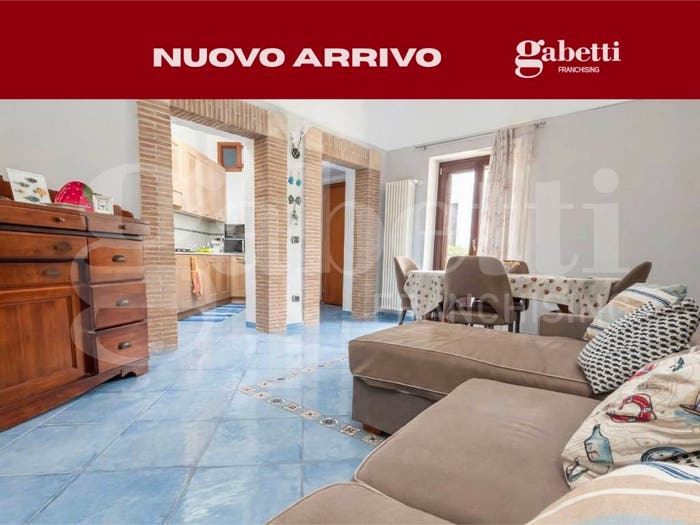 Appartamento trilocale in vendita in Via Duomo E, Gaeta
