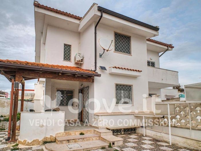Casa quadrilocale in vendita in Viale delle Fragole, Monti D'Arena Bosco Caggione, Pulsano