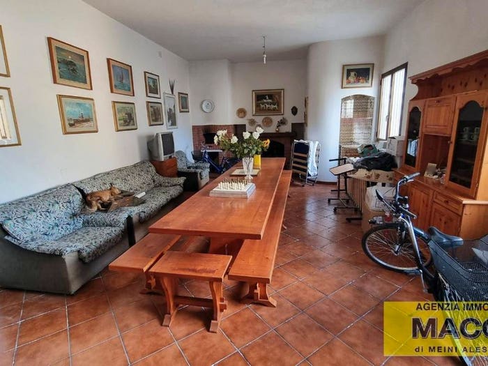 Casa con 6 locali in vendita in Via I Maggio, Centro, Ponsacco