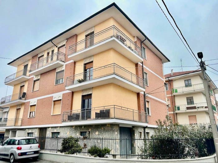 Appartamento quadrilocale in vendita in Via Genova, Centro, Fossano