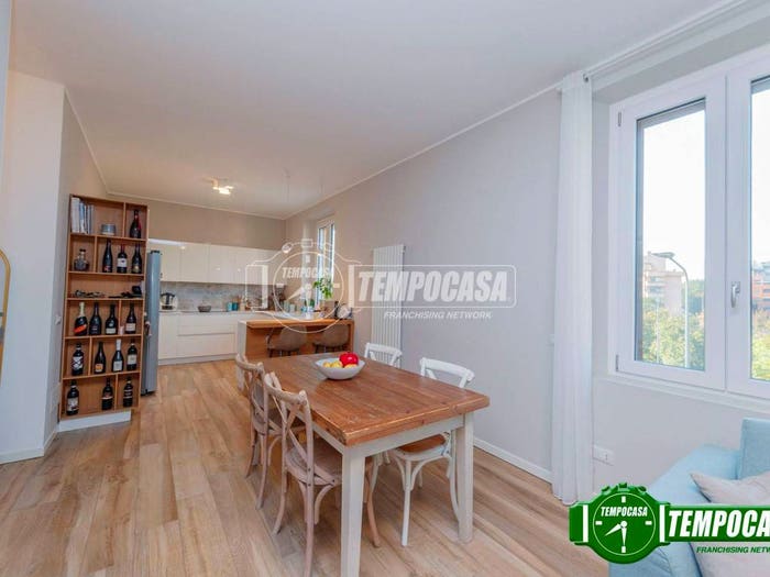 Appartamento trilocale in vendita in Via Fratelli Morelli, Figino, Milano