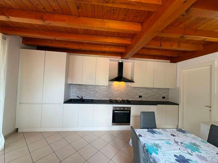 Appartamento trilocale in vendita in Via San Marco, Centro, Clusone