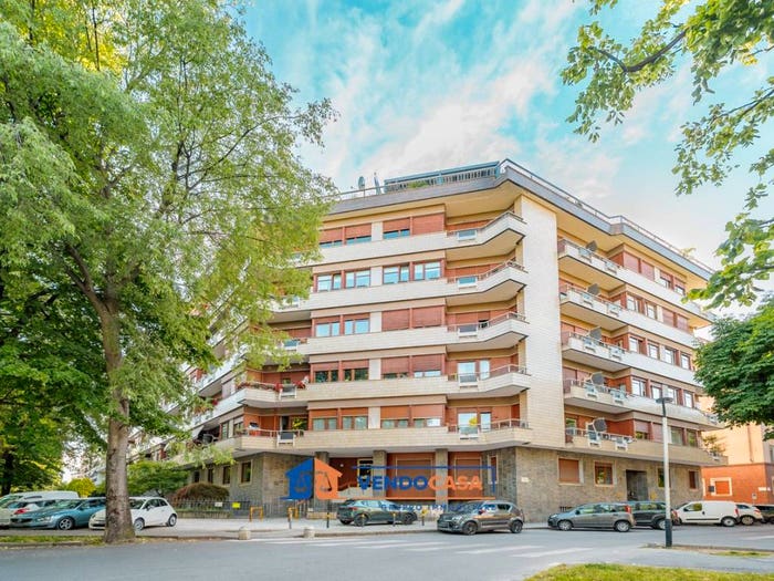 Appartamento trilocale in vendita in Corso Dante Alighieri, Centro, Cuneo