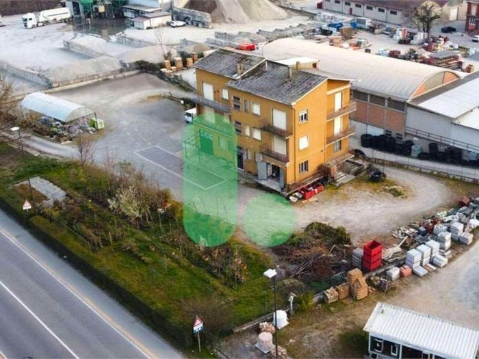 Appartamento con 6 locali in vendita in Località San Faustino, Centro, Fidenza