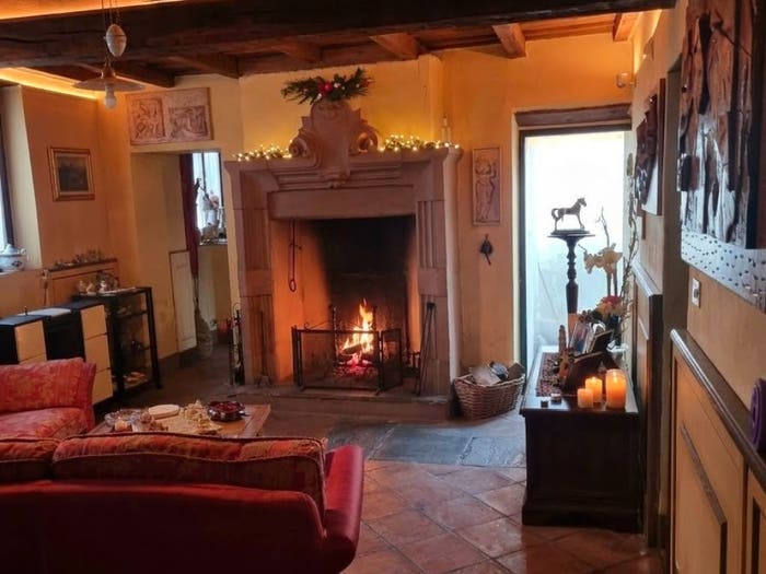 Casa con 6 locali in vendita in Giussago