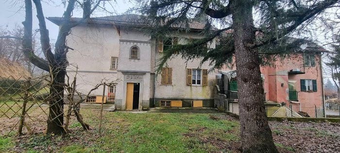Casa con 6 locali in vendita in Via Savona, Centro, Sassello