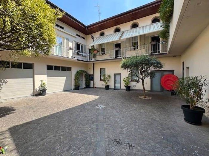 Casa con 6 locali in vendita in via galignani, Centro, Palazzolo sull'Oglio
