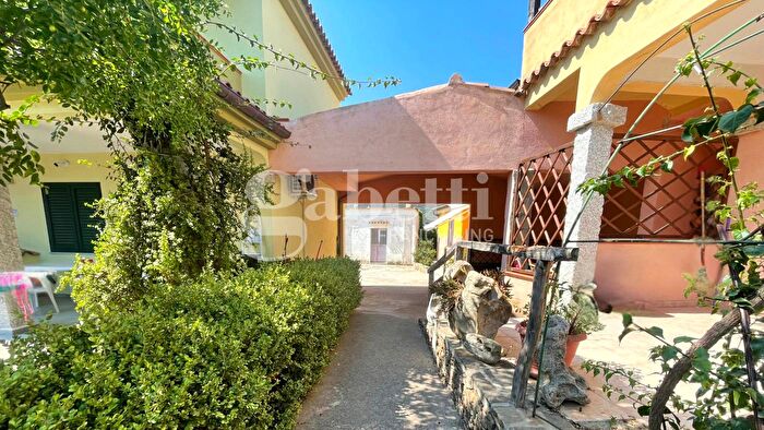 Appartamento bilocale in vendita in Via Lago Omodeo Snc, Budoni