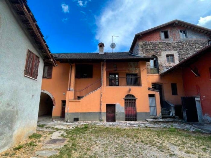 Casa con 6 locali in vendita in Via Angelo Brofferio, Centro, Caraglio