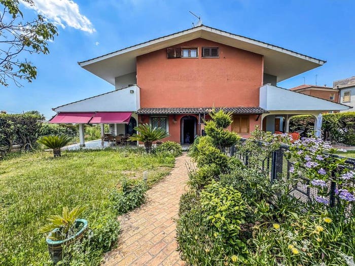 Casa con 6 locali in vendita in Via Valle della Noce, Squarciarelli Casalaccio Pratone, Grottaferrata