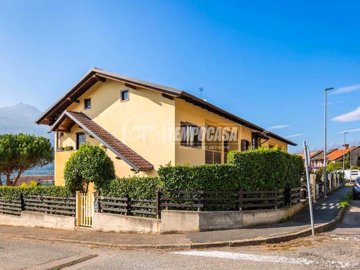 Appartamento con 5 locali in vendita in Via Armando Vota, Bruzolo