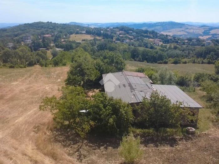 Casa con 5 locali in vendita in Via Salita ai Grandi Campi, Monte Grimano Terme