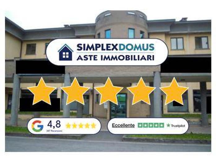 Appartamento quadrilocale in vendita in via Deledda, Sola, Isso