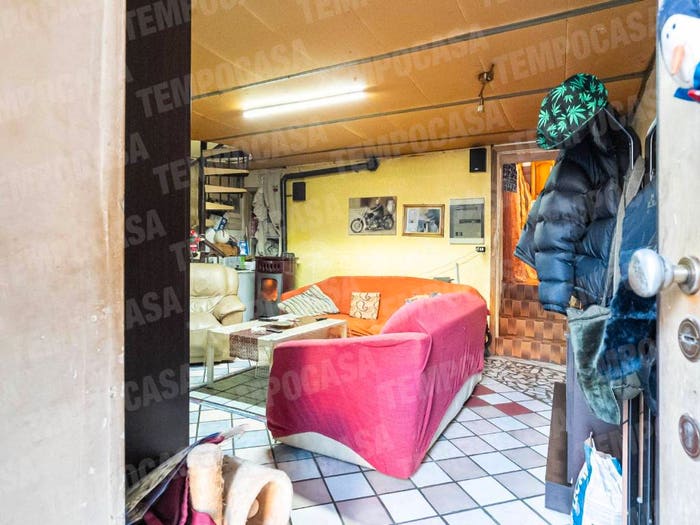Appartamento trilocale in vendita in Via Ponte, Annone di Brianza