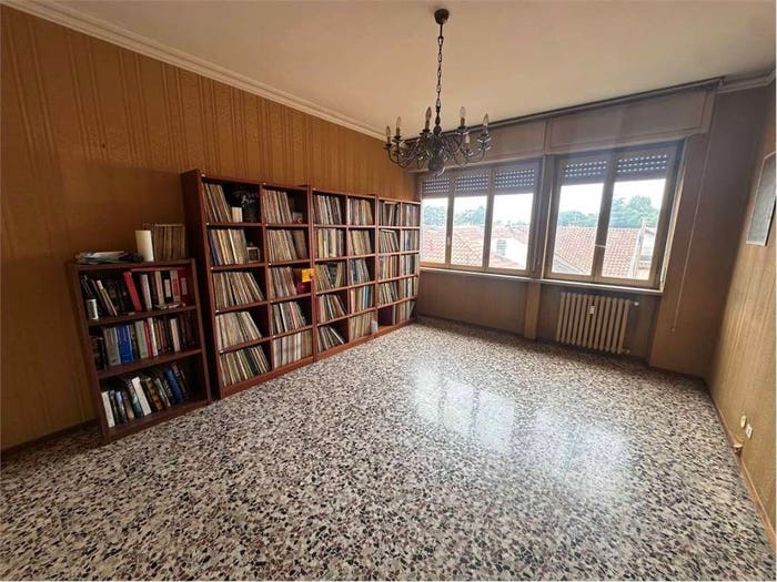 Appartamento quadrilocale in vendita in Centro, Oleggio