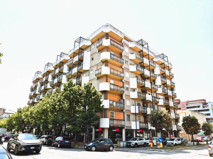 Appartamento quadrilocale in vendita in Viale Gabriele D'Annunzio, Porta Nuova, Pescara