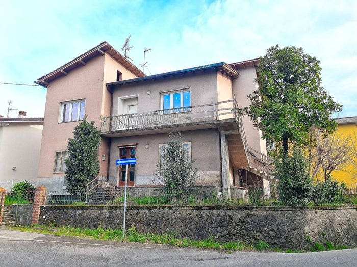 Appartamento quadrilocale in vendita in Centro, Montale