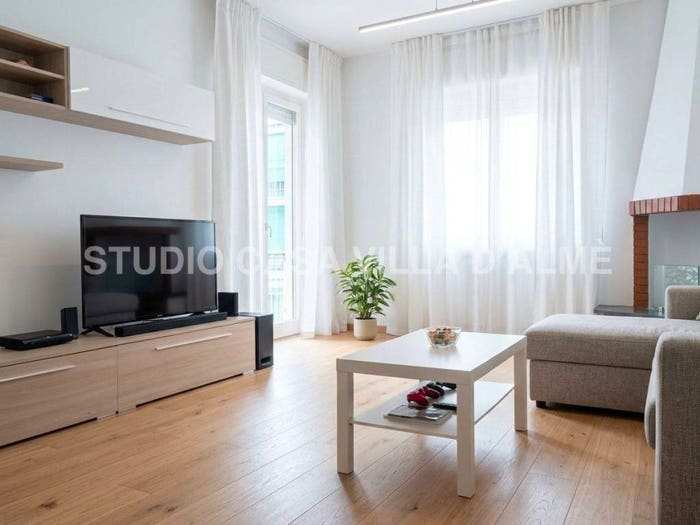 Appartamento quadrilocale in vendita in Via Martiri di Cefalonia, Centro, Almenno San Salvatore
