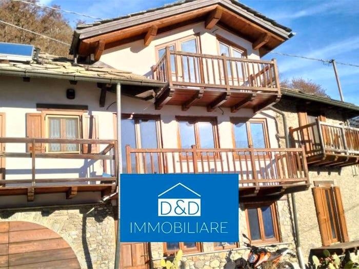 Casa con 6 locali in vendita in Frazione Vignoles, Centro, Aosta