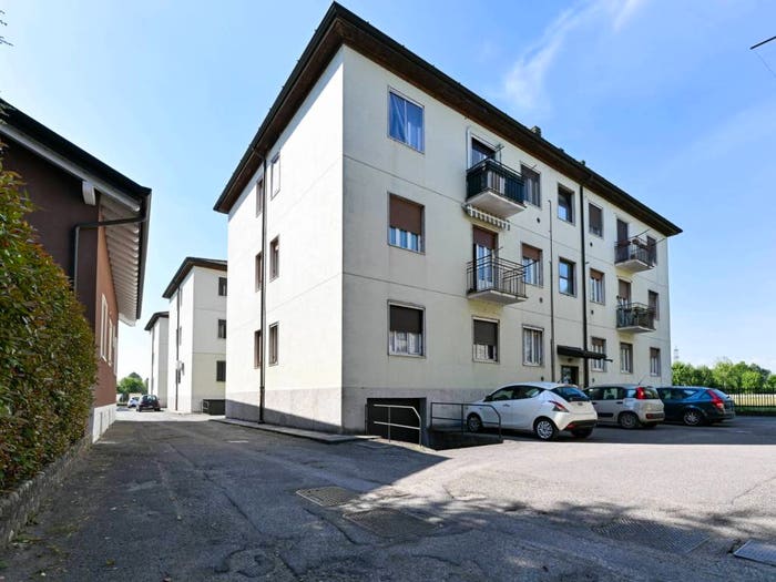 Appartamento trilocale in vendita in Viale Germania, Melzo