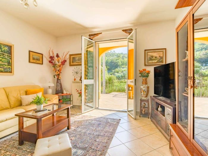 Casa con 5 locali in vendita in Via Nazario Sauro, Centro, Pietra Ligure