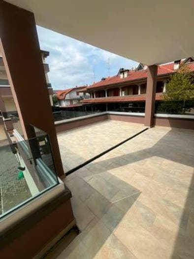 Appartamento trilocale in vendita in Via Praga, Cascina del Sole Cassina Nuova, Bollate