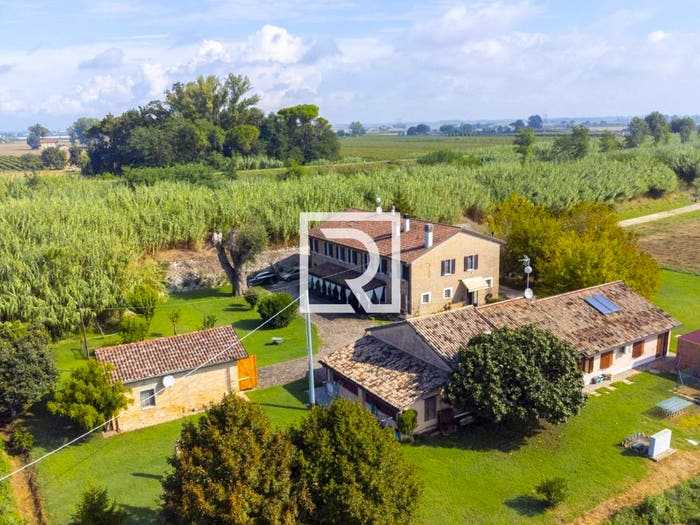 Casa con 6 locali in vendita in Via Argine destro Montone, Roncalceci Longana, Ravenna
