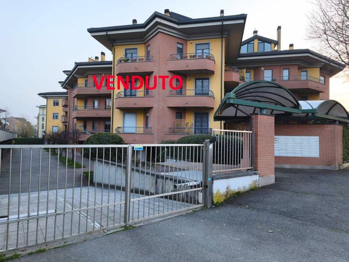 Appartamento quadrilocale in vendita in Via Carlo Alberto Dalla Chiesa, Bellaria, Peschiera Borromeo