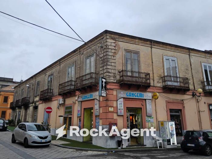 Casa con 6 locali in vendita in Via Roma, Cittanova