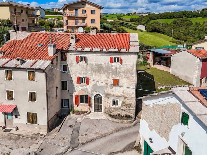 Casa con 5 locali in vendita in Via Corrubio, Corrubio, Grezzana
