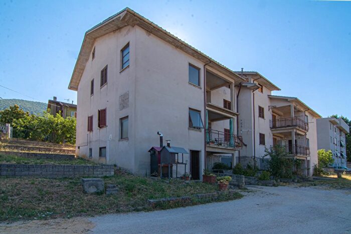 Appartamento con 5 locali in vendita in Via Monte Bianco, Cittaducale