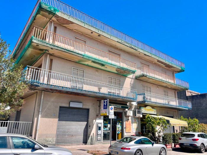 Appartamento con 5 locali in vendita in Viale Maria Immacolata, Centro, Mascali