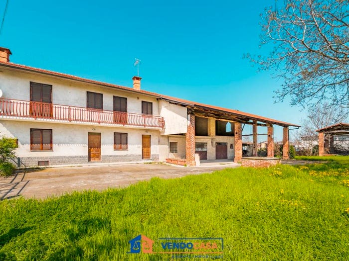 Casa con 5 locali in vendita in Via Margarita, Simonini, Pianfei