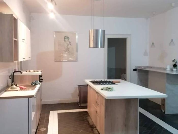 Appartamento quadrilocale in vendita in Via Circumvallazione, A Annarumma A Gasperi F Tedesco, Avellino