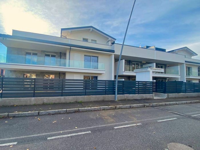 Appartamento trilocale in vendita in VIA CARLO ALBERTO DALLA CHIESA SNC, Calusco d'Adda