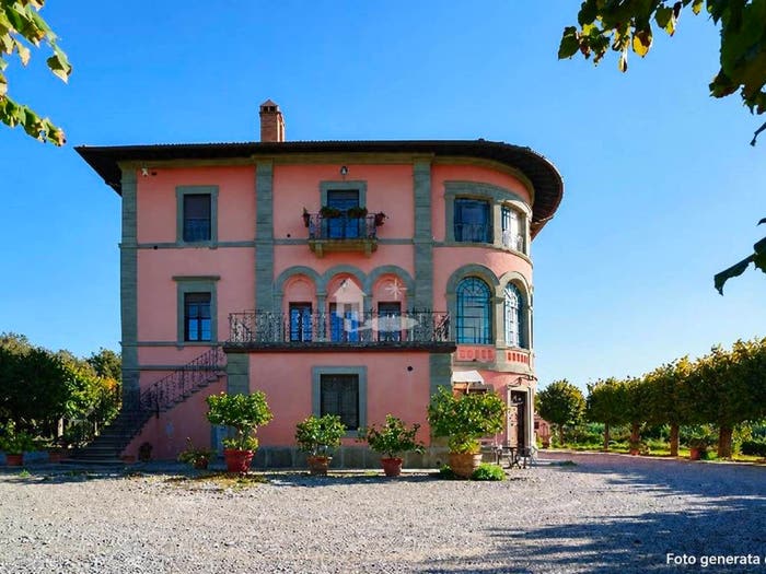 Casa con 6 locali in vendita in Riccio, Cortona
