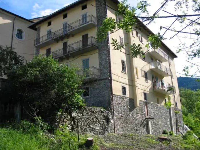 Appartamento quadrilocale in vendita in Via Brescia, Centro, Corteno Golgi