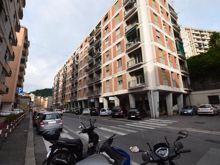 Casa con 6 locali in vendita in Via Piacenza, Molassana, Genova