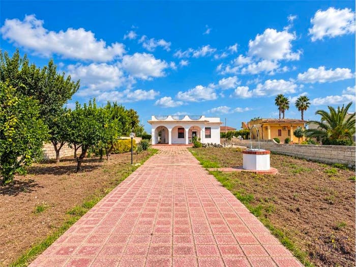 Casa trilocale in vendita in via eumenidi, Fontane Bianche, Siracusa