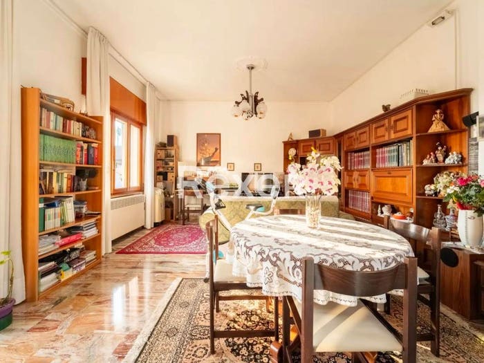 Appartamento quadrilocale in vendita in Via Silvio Pellico, Centro, Arluno