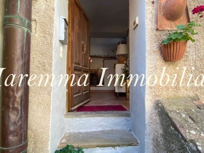 Appartamento trilocale in vendita in Via Roma, Centro, Manciano