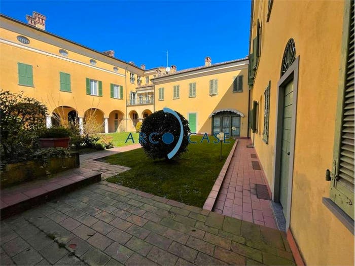 Casa quadrilocale in vendita in Via Dante, Centro Storico, Crema